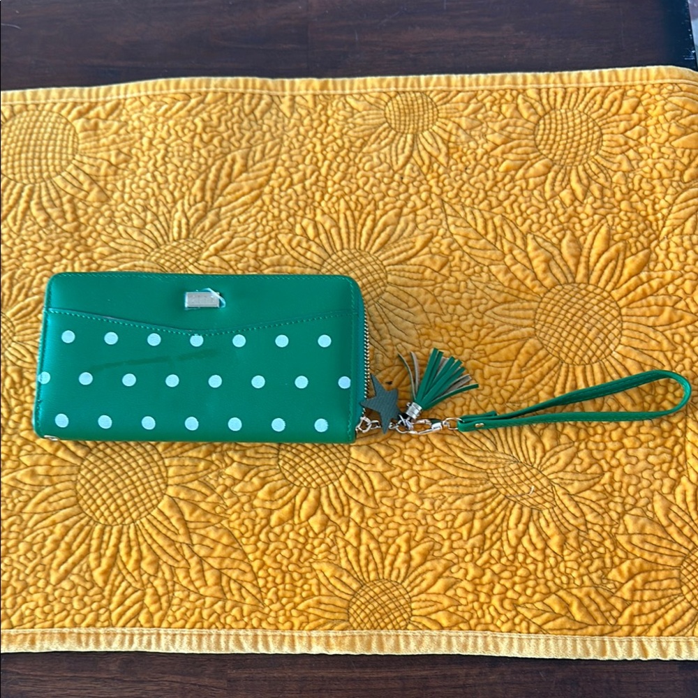 NEW Green Polka Dot Wristlet